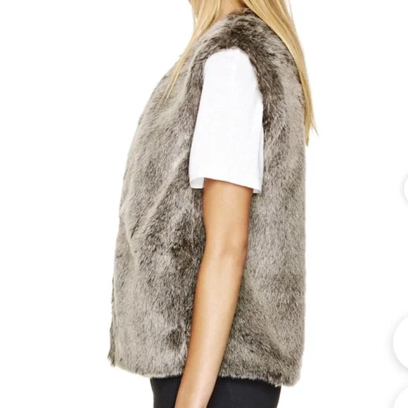 ARITIZA | Tutula Gilet - Picture 2 of 11